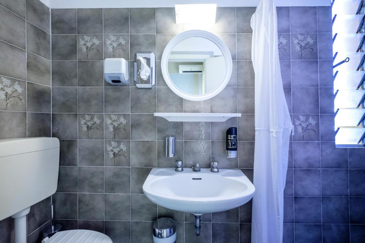 Hotel Giumer Ρίμινι Εξωτερικό φωτογραφία