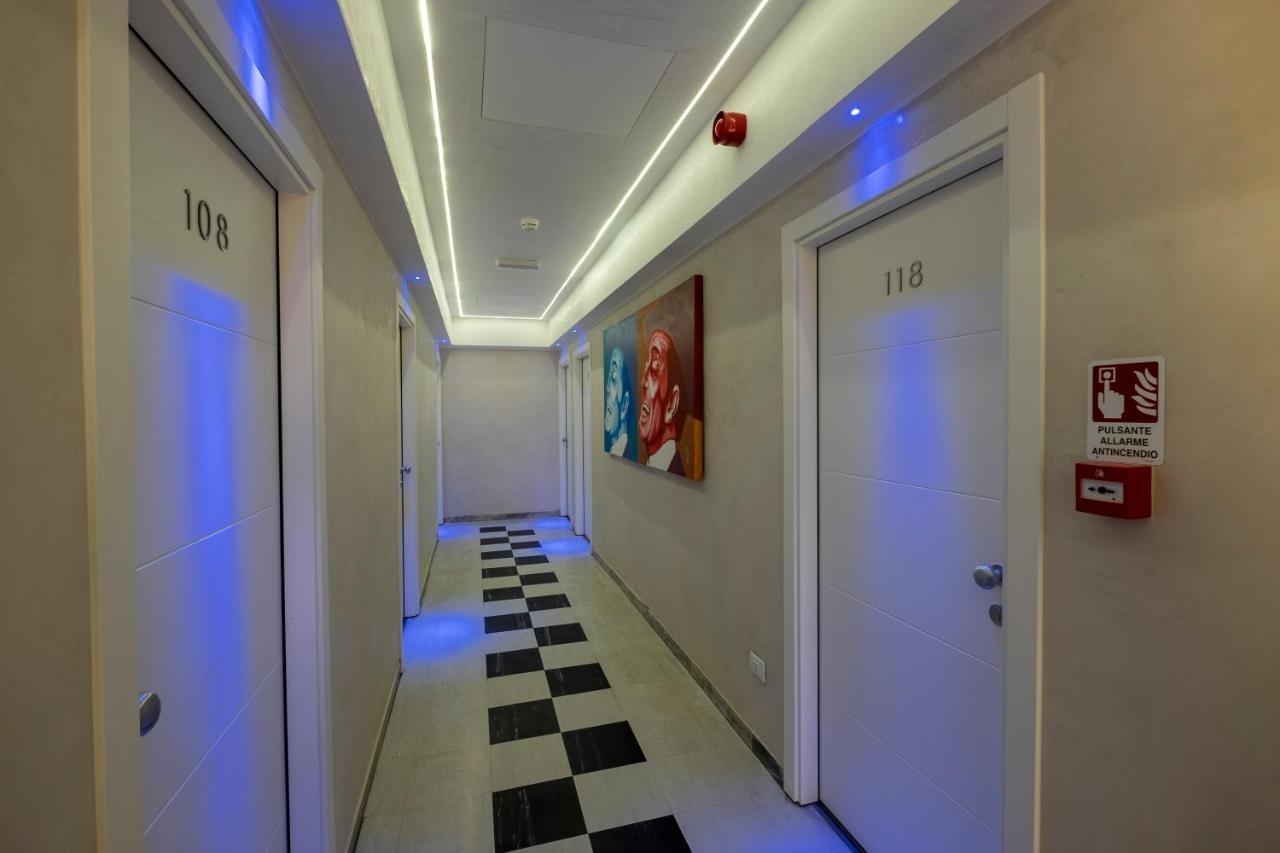 Hotel Giumer Ρίμινι Εξωτερικό φωτογραφία