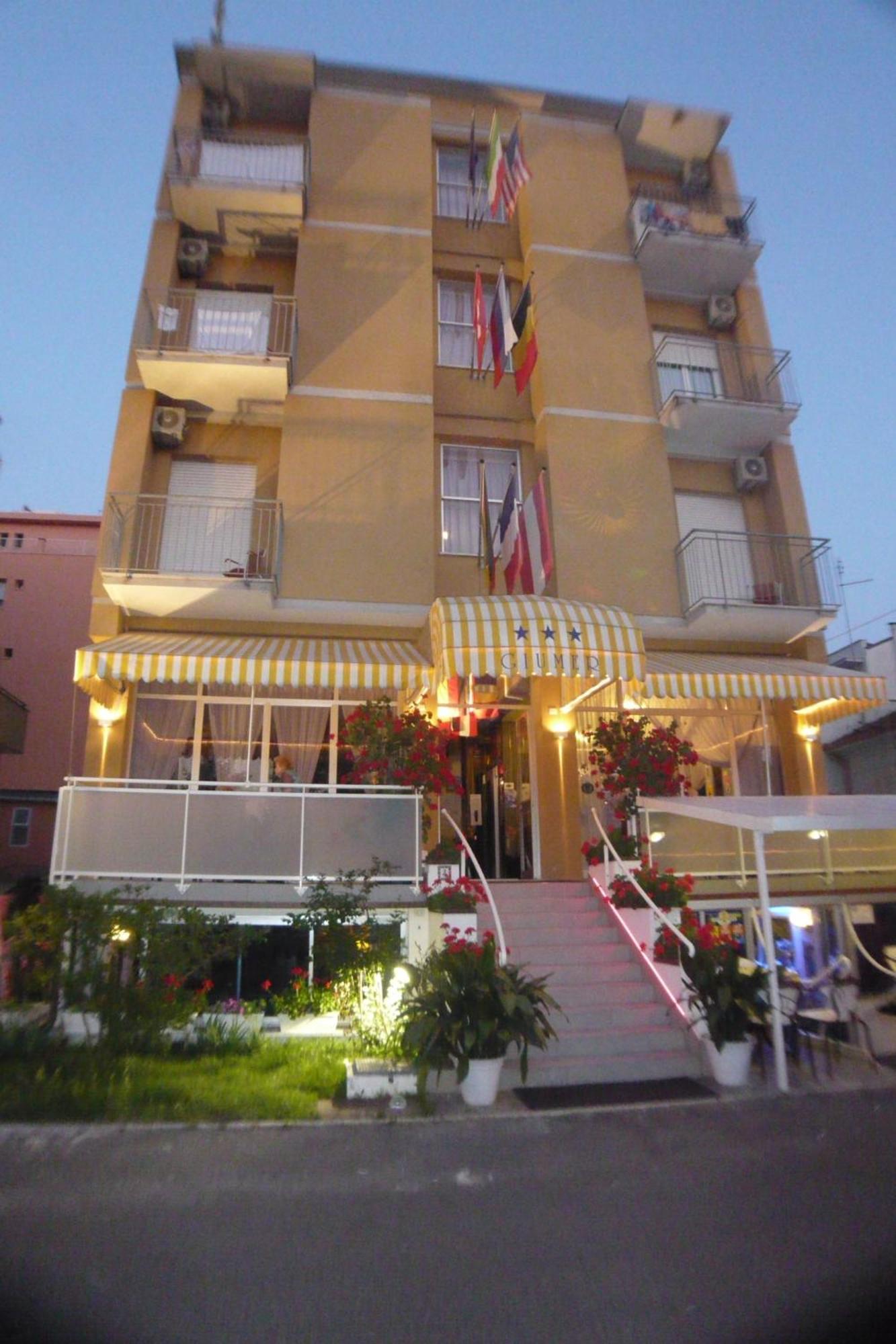 Hotel Giumer Ρίμινι Εξωτερικό φωτογραφία